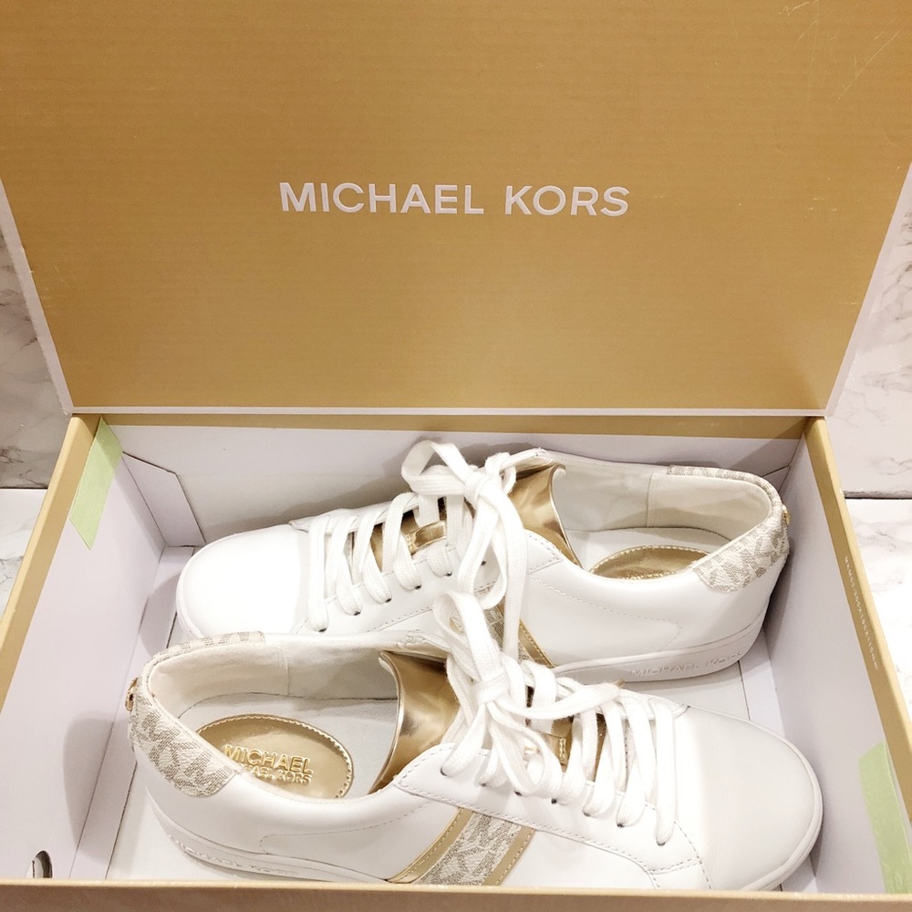 🚨 MICHAEL KORS Irving Leather Logo Stripe Sneaker